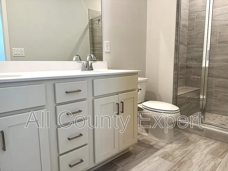 2817 Beacon Bend Xing — Photo 20
