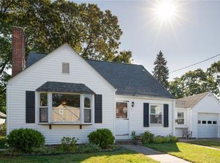 80 Oswald St, Pawtucket, RI 02861