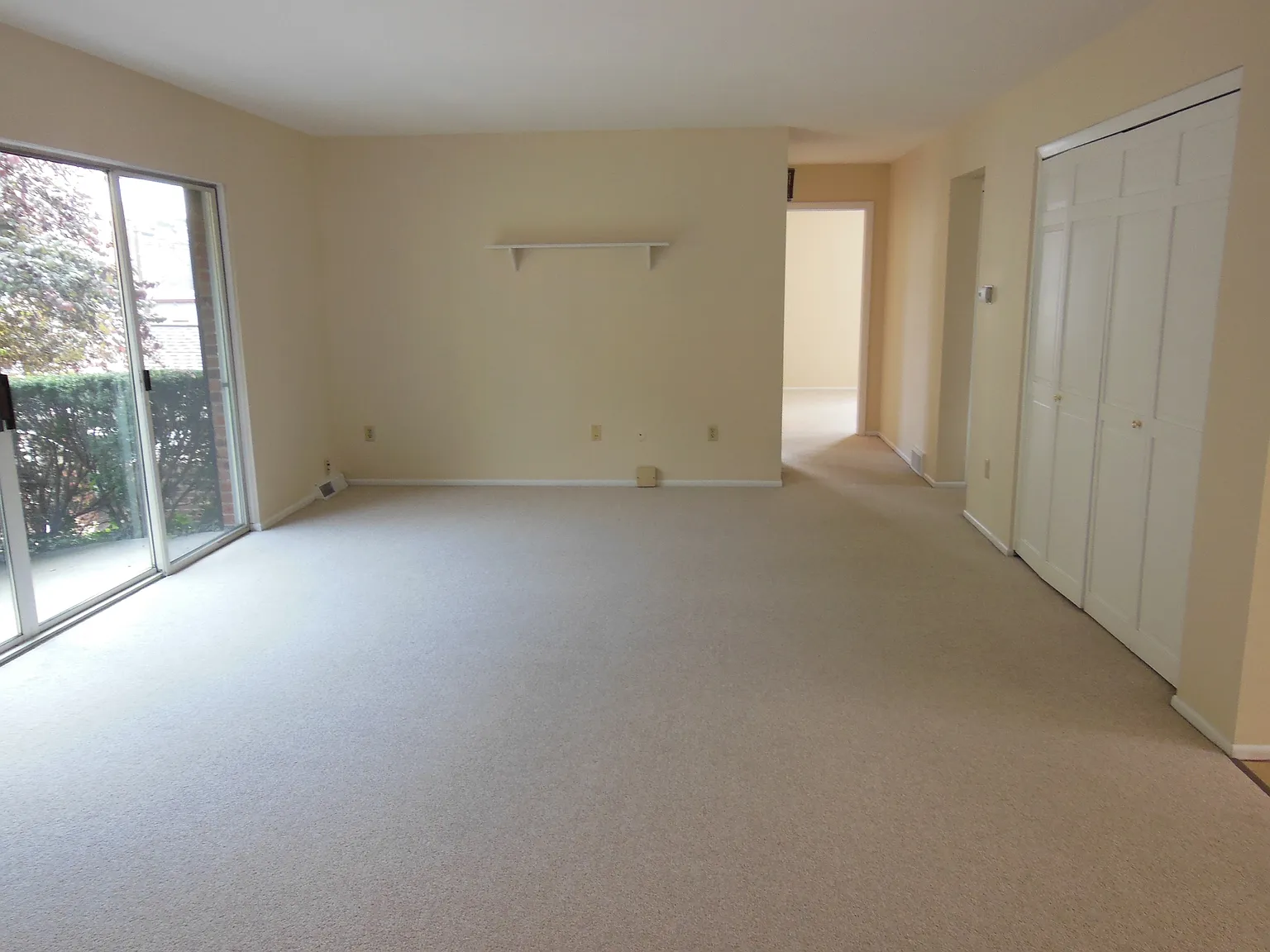 1 bed, 850 sqft, $1,395 — Photo 2