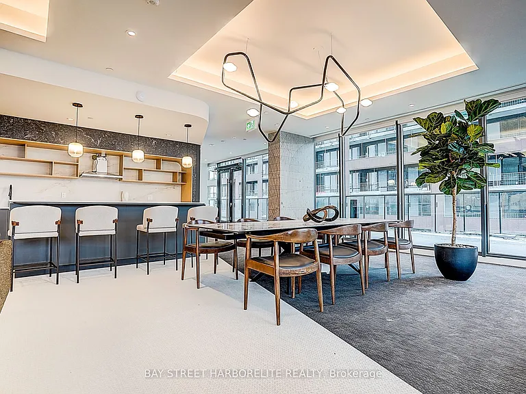 35 Parliament St #227 — Photo 33