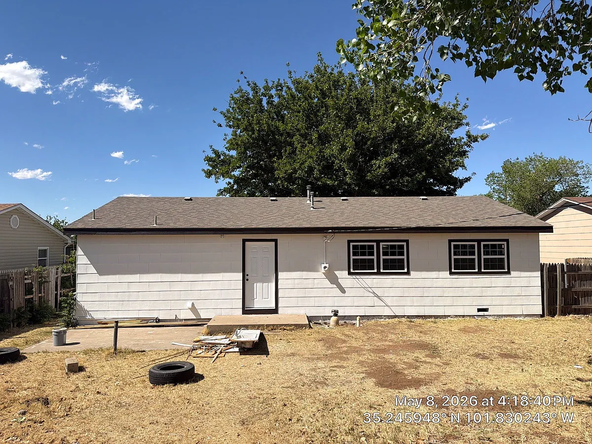 Building Photo - 308 Teakwood St
