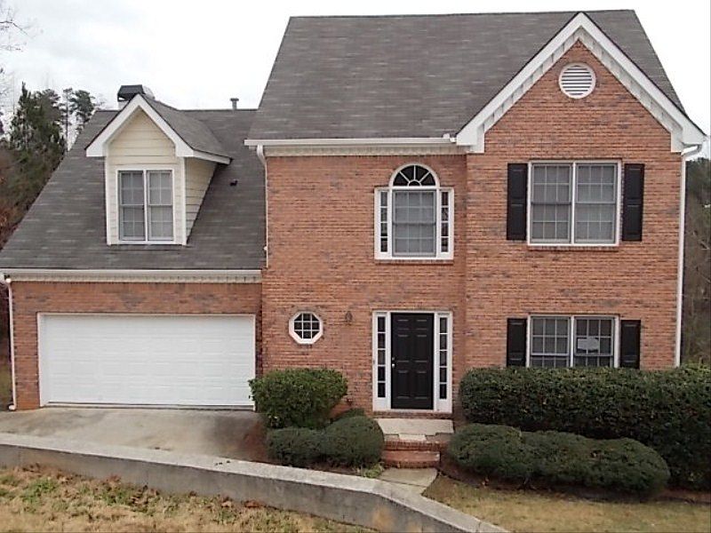 http://www.propertyboss.net/CustomerImages/EXCALIBR_92531/media/Properties/4452%20Saddle%20Bend%20Tr