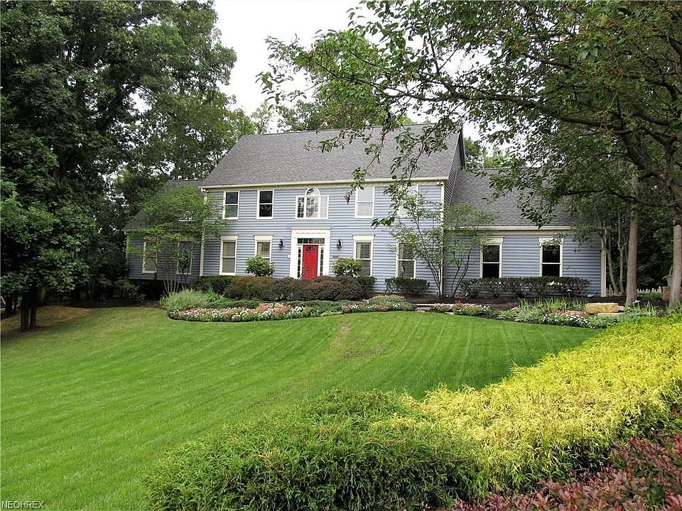 1st image of Glenbrook Dr