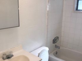 2678 Ernest St, Jacksonville, FL