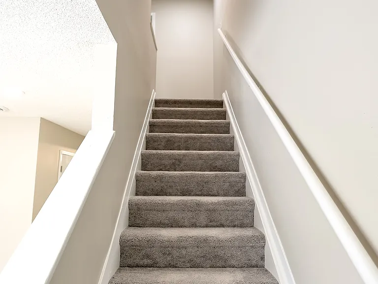 230 Adams St — Photo 12