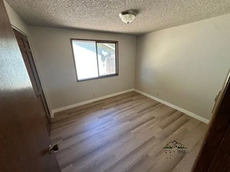 2653 Erin Way — Photo 9