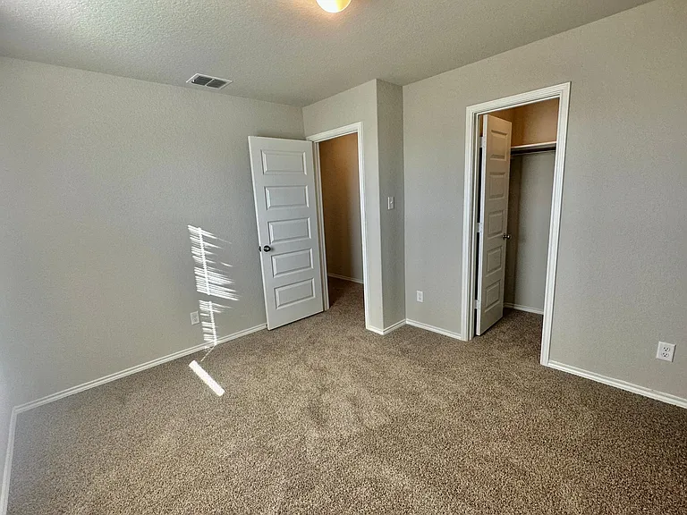 2505 Marty Way — Photo 26