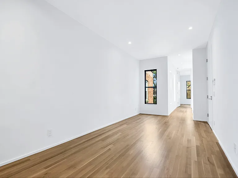 562 Morgan Ave #2 — Photo 5