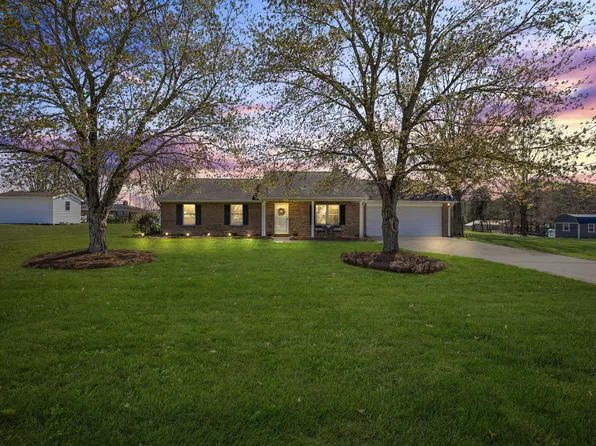 2501 Dier Ln, Winston Salem, NC 27107