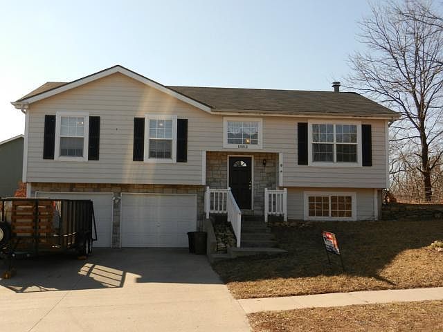 1st image of 1883 Gates Dr