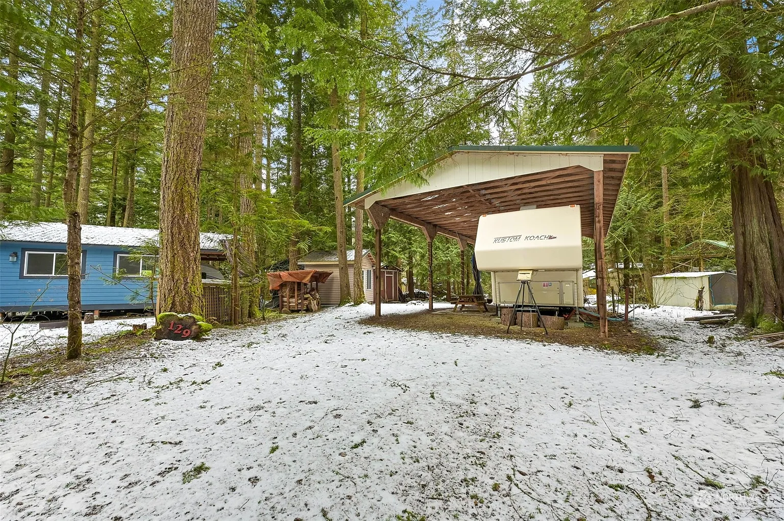 1129 Alder Lane photo 1