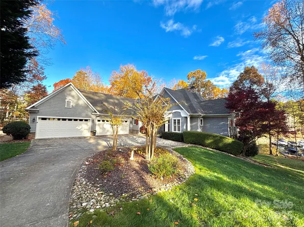 119 Whaling Ln, Mooresville, NC 28117