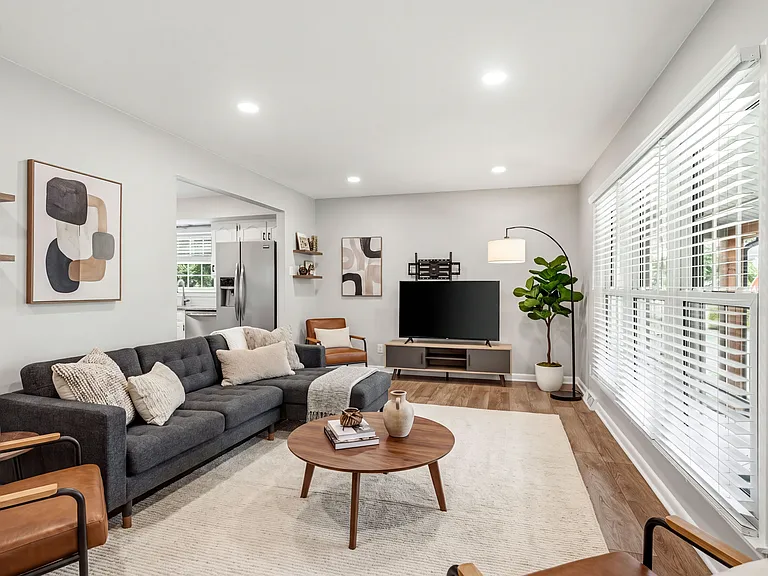 41 Orchard Ave — Photo 4