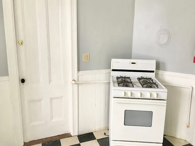 111 Wood St #117 — Photo 2