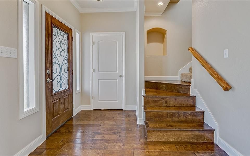 1st image of 5254 Country Club Dr