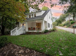 198 Forest Hill Dr, Asheville, NC 28803