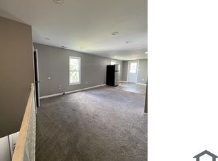 11 Sollers Point Rd #B, Dundalk, MD 21222