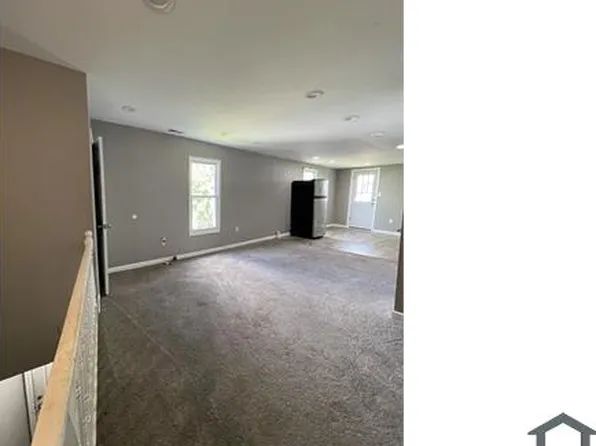 11 Sollers Point Rd #B, Dundalk, MD 21222