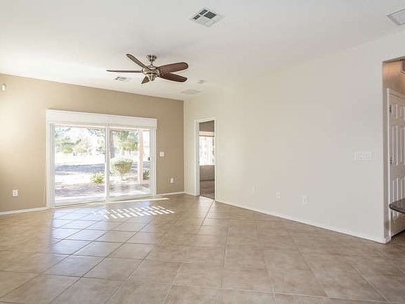 3rd image of 7429 Petrel St