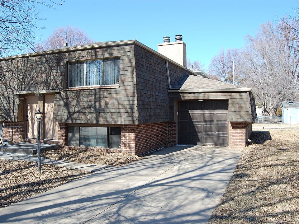 2nd image of 3200 Briarwood Ave #3210
