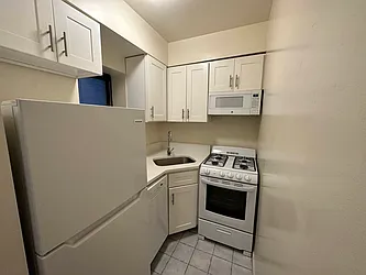 Rented by Guidance Realty Corp.