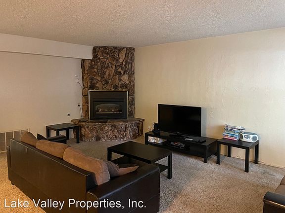 2nd image of 1140 Herbert Ave #D