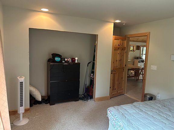 4th image of 7505 Blue Bird Ln