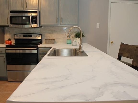 5th image of 901 Minns Dr APT 2