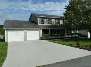 300 Ashworth Trl, Powell, TN 37849