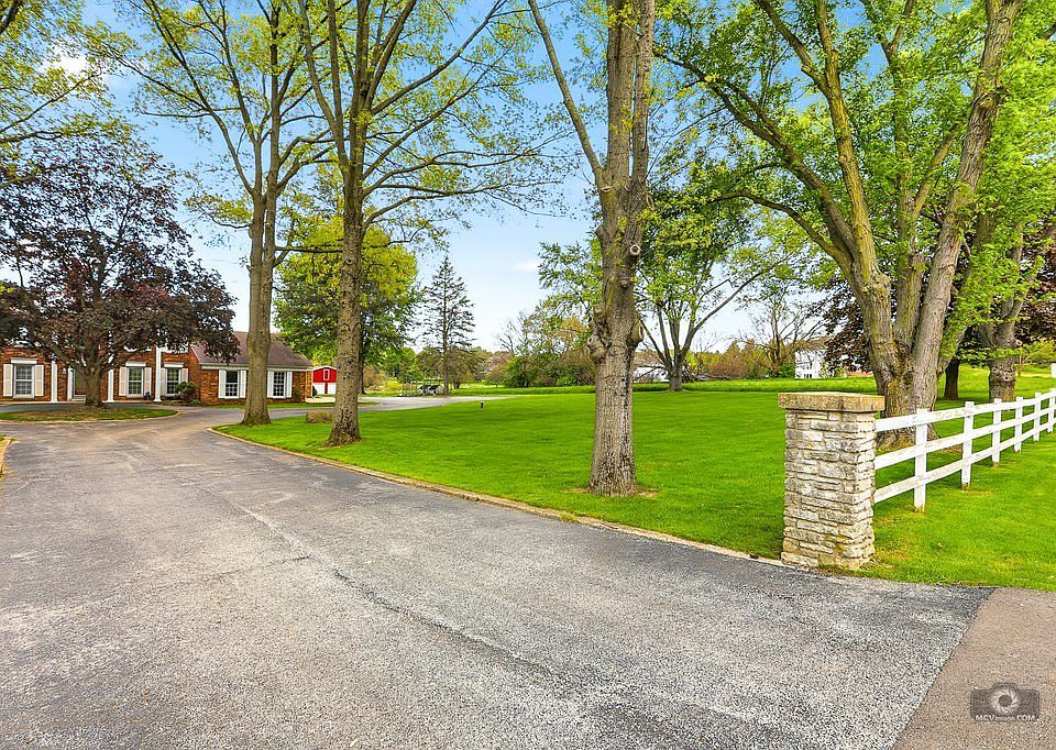 1st image of 39W093 Silver Glen Rd