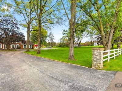 39W093 Silver Glen Rd, St Charles, IL, 60175
