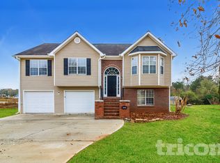 4754 Clayton Crossing Ln, Ellenwood, GA 30294