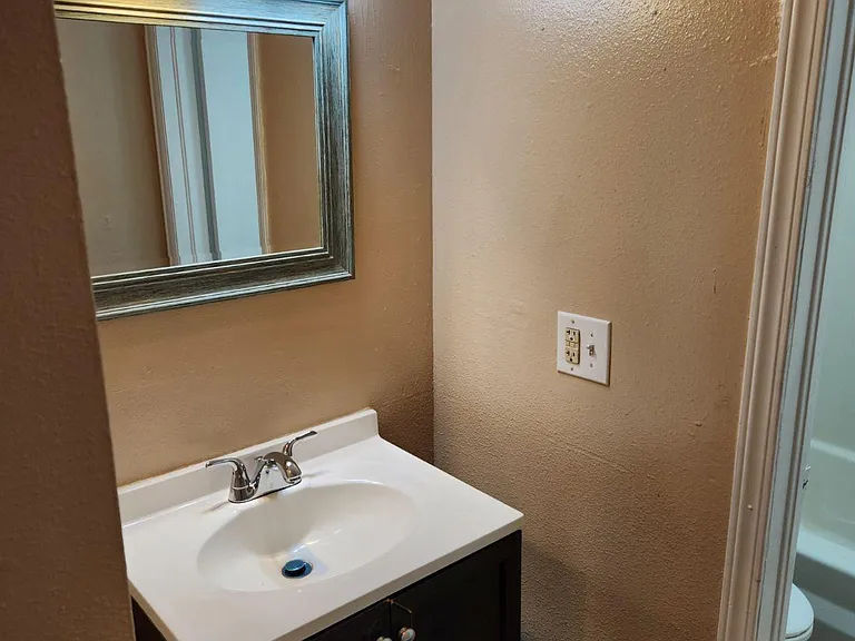 16462 E 13th Pl #4 — Photo 8