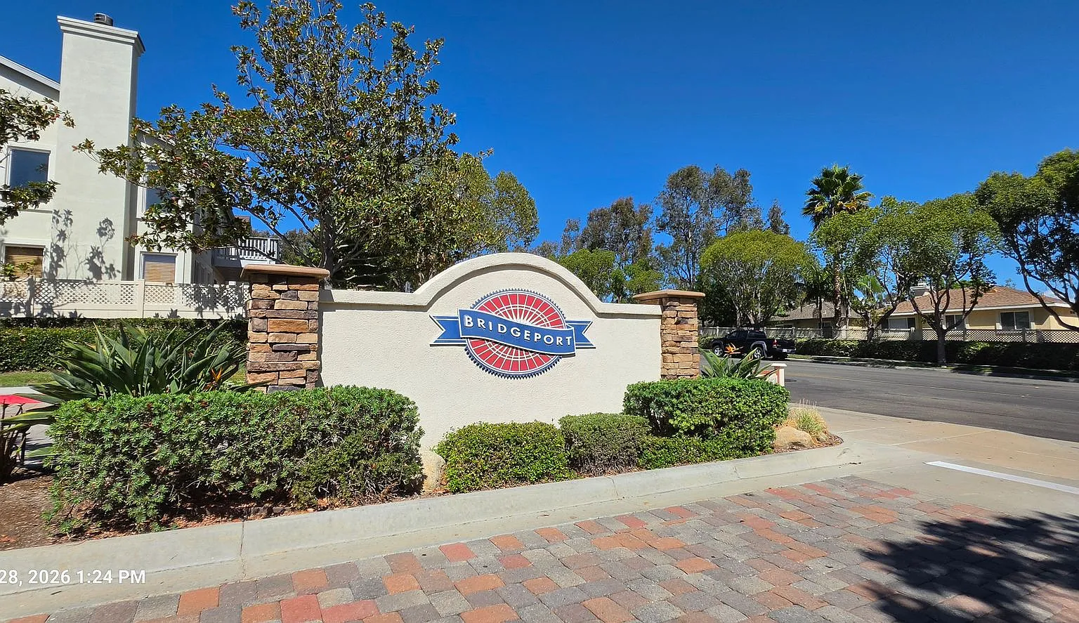 San Diego / Serra Mesa - Stonecrest Village. Very Nice 3 Bedroom + Loft / 3 Bath House. Available... — Photo 3