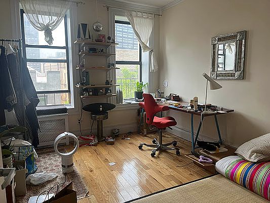 3rd image of 640 W 171st St #61