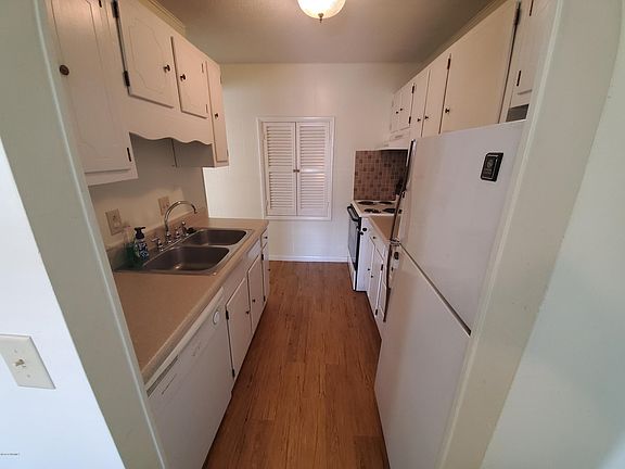 4th image of 2205 Southside Blvd APT 11A