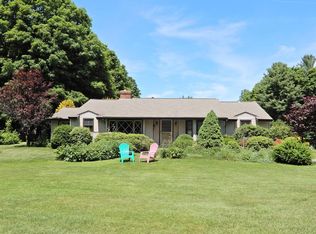 16 Sheldon Dr, West Brookfield, MA 01585