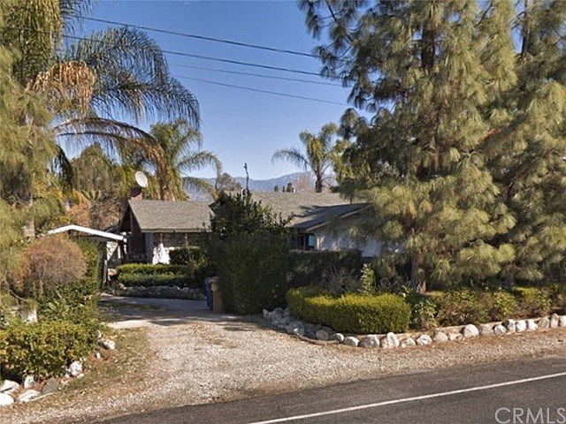 2nd image of 1805 E Citrus Ave