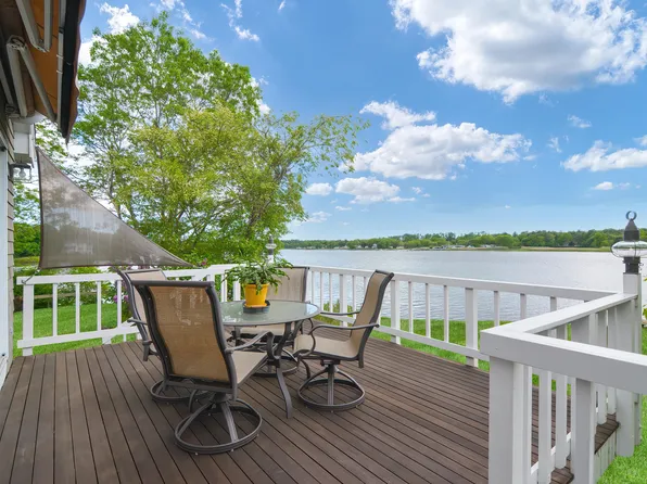 52 Highland Shores Drive, Wareham, MA 02571