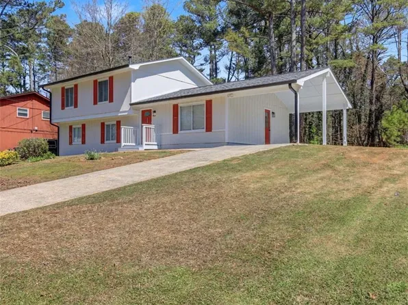 7230 Connell Rd, Fairburn, GA 30213