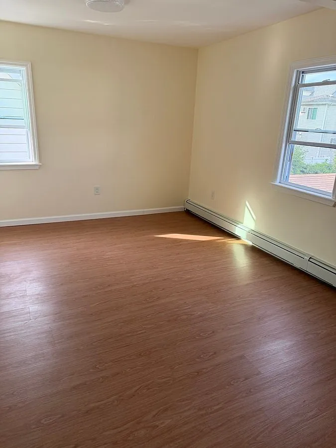 2 bed, $2,600 — Photo 4