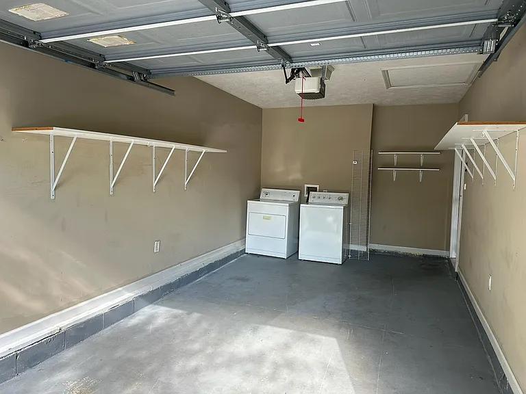 Garage with Washer and Dryer
