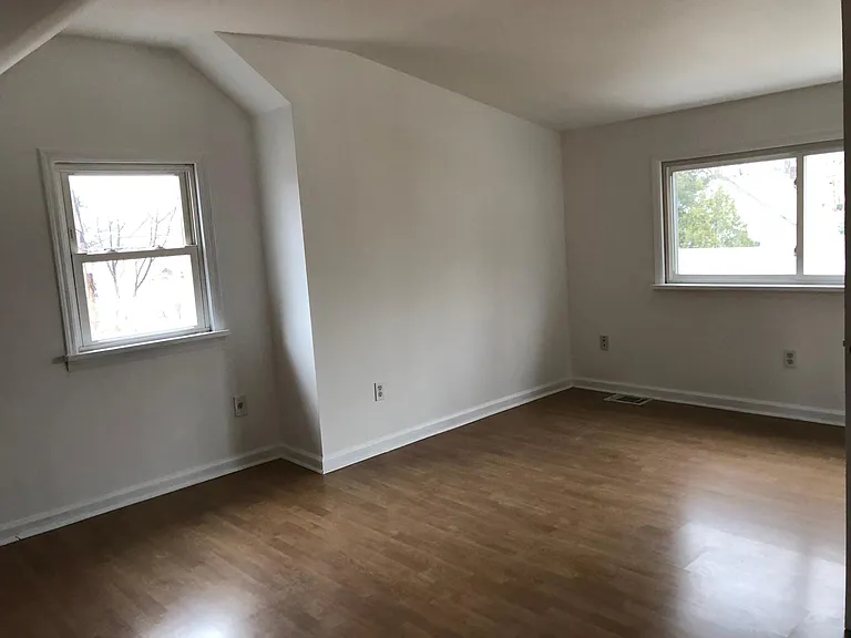 396 Union Ave — Photo 19