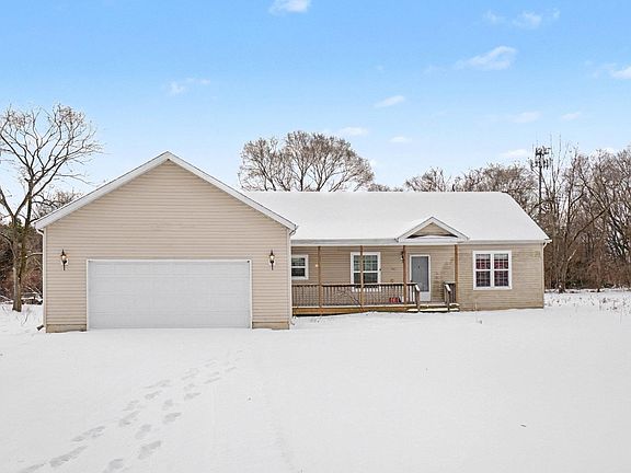 2nd image of 26200 Leland Rd