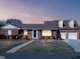 902 Hillcrest Rd, Hanover, MD 21076