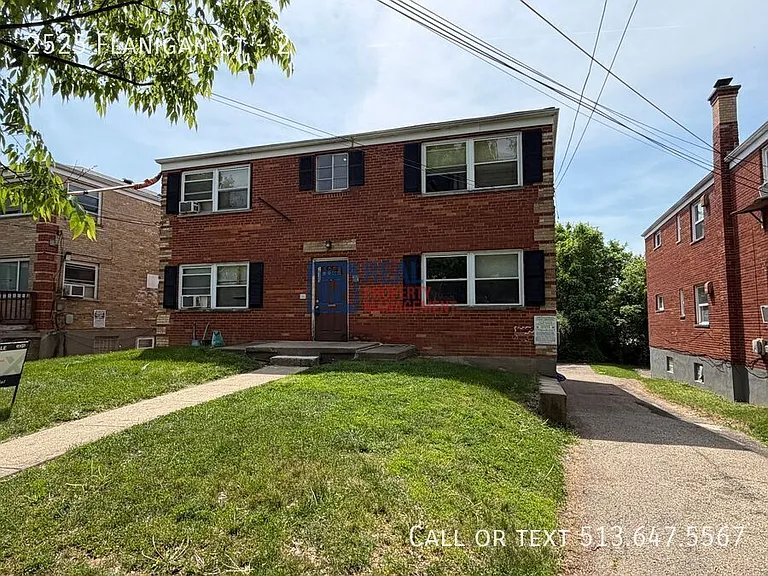 2525 Flanigan Ct #2 — Photo 2