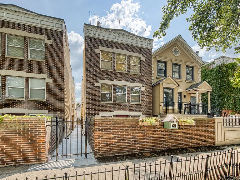 1839 N Bissell St #3 — Photo 1