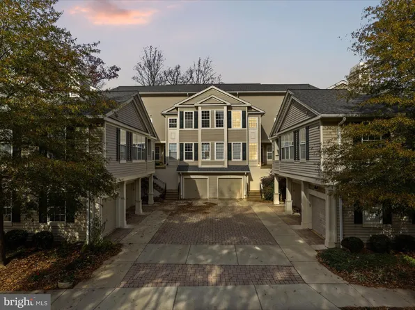 11404 Gate Hill Pl #89-J, Reston, VA 20194