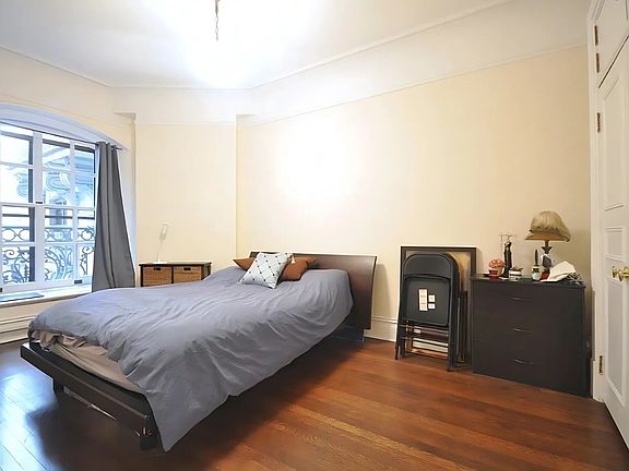 4th image of 2109 Broadway APT 531