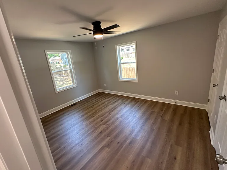 329 Tate Ave — Photo 10